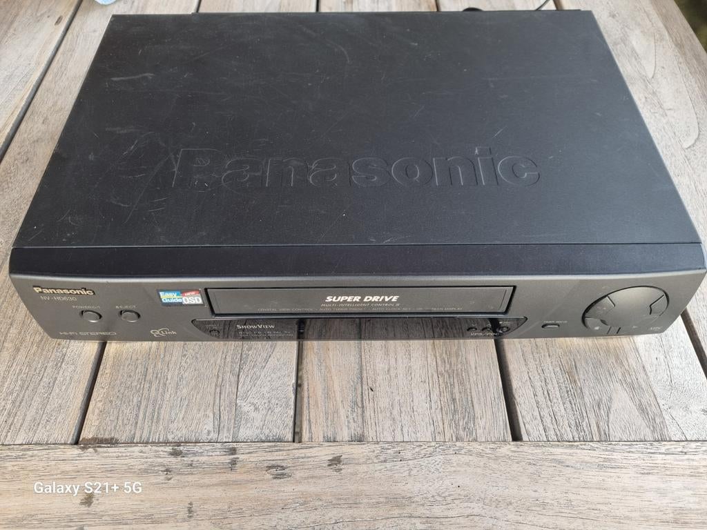 Panasonic NV-HD630 VCR - Niet werkend, voor onderdelen, Ophalen of Verzenden, Niet werkend, VHS-speler of -recorder