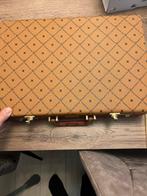 Royalty Line Zwitserland Messenset in Koffer, Ophalen of Verzenden, Nieuw, Rvs of Chroom, Bestekset