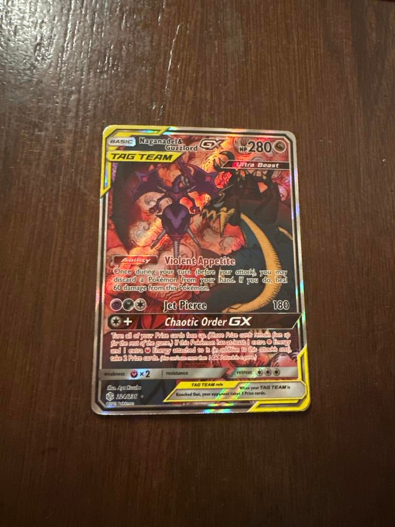 Pokémon Kaart: Naganadel & Guzzlord GX TAG TEAM (Foil), Ophalen of Verzenden, Zo goed als nieuw, Losse kaart, Foil