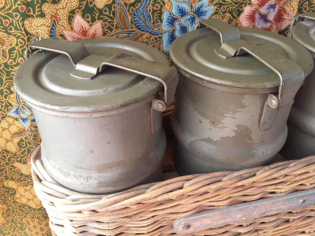 Mooie complete originele oude munitie drager uit Zwitserland, Ophalen of Verzenden