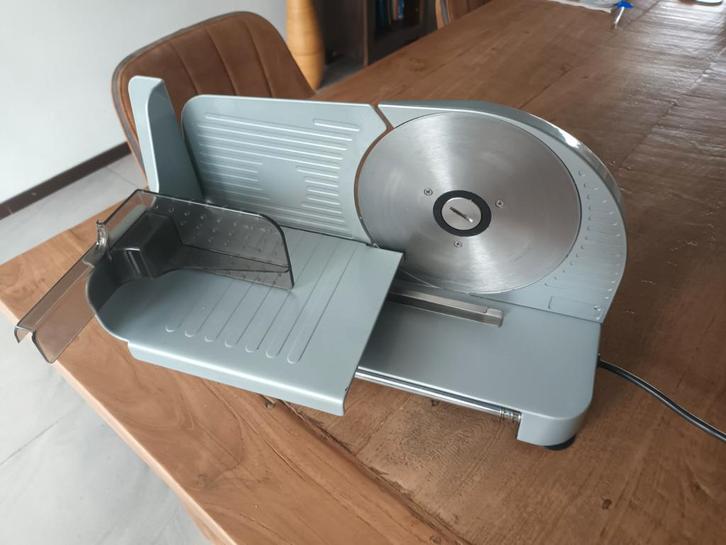 Goed werkende Princess snijmachine, Huis en Inrichting, Keuken | Keukenbenodigdheden, Ophalen