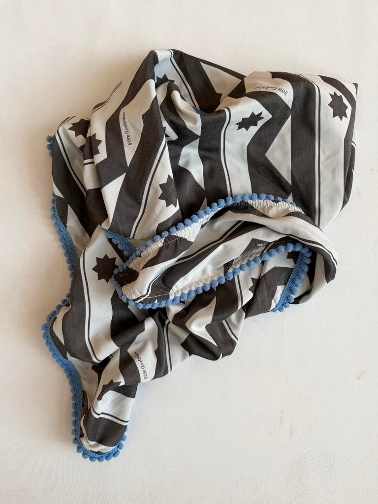 Leuke shawl Pom Amsterdam grijs blauw sterren, Ophalen of Verzenden, Gedragen, Maat 46/48 (XL) of groter, Sjaal