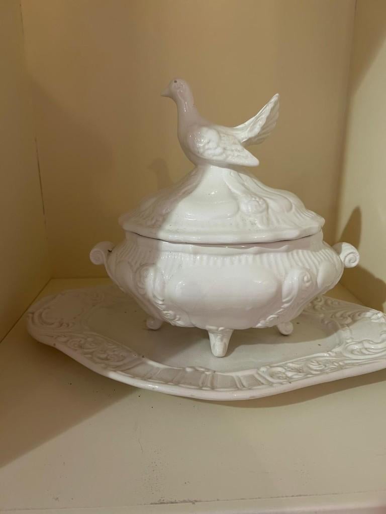 Curiosa terrine met schotel, Ophalen