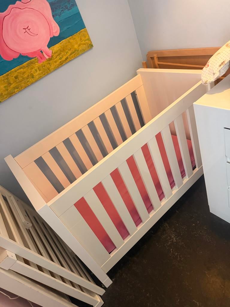 Hoogglans babykamer van tweeling, Kinderen en Baby's, Babywiegjes en Ledikanten, Ophalen, Gebruikt, Ledikant