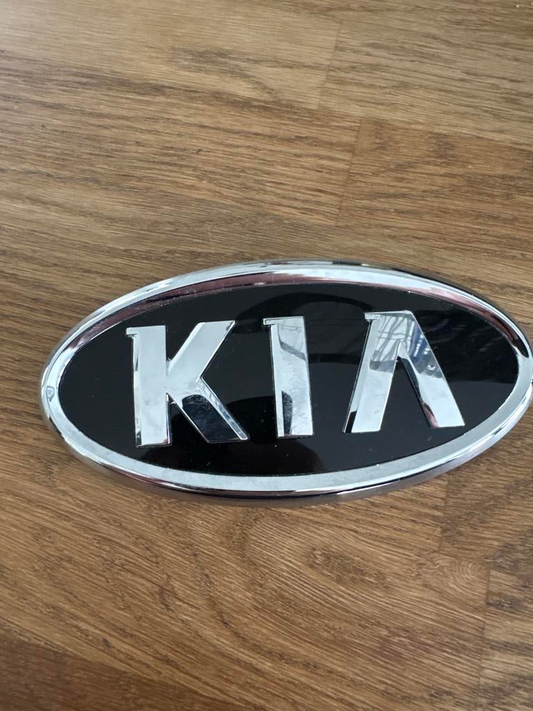 Kia logo embleem - Gebruikt, Ophalen of Verzenden, Gebruikt, Kia