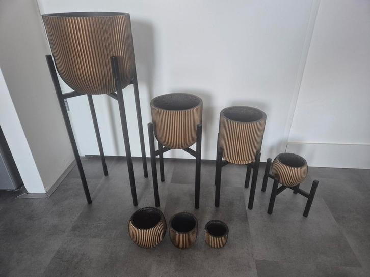 Capi Europe Groove bloempotten- Mica Decorations standaard, Tuin en Terras, Bloempotten, Nieuw, Overige materialen, Binnen, Minder dan 40 cm