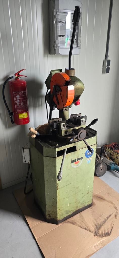 Bewo Afkortzaag metaal, Doe-het-zelf en Verbouw, Gereedschap | Zaagmachines, Ophalen, Gebruikt, 70 mm of meer, Bewo