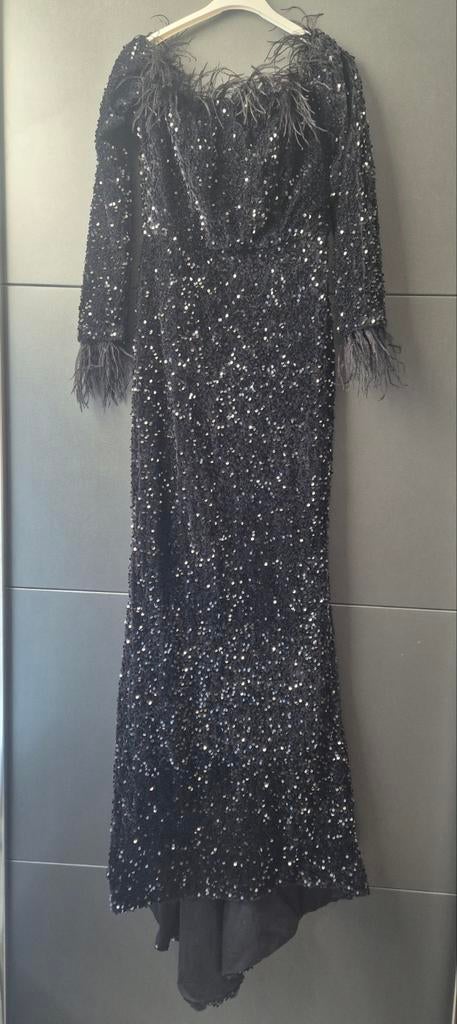 Zwarte Avondjurk Maat 36 met Pailletten en Veren, Kleding | Dames, Gelegenheidskleding, Galajurk, Zwart, Ophalen of Verzenden