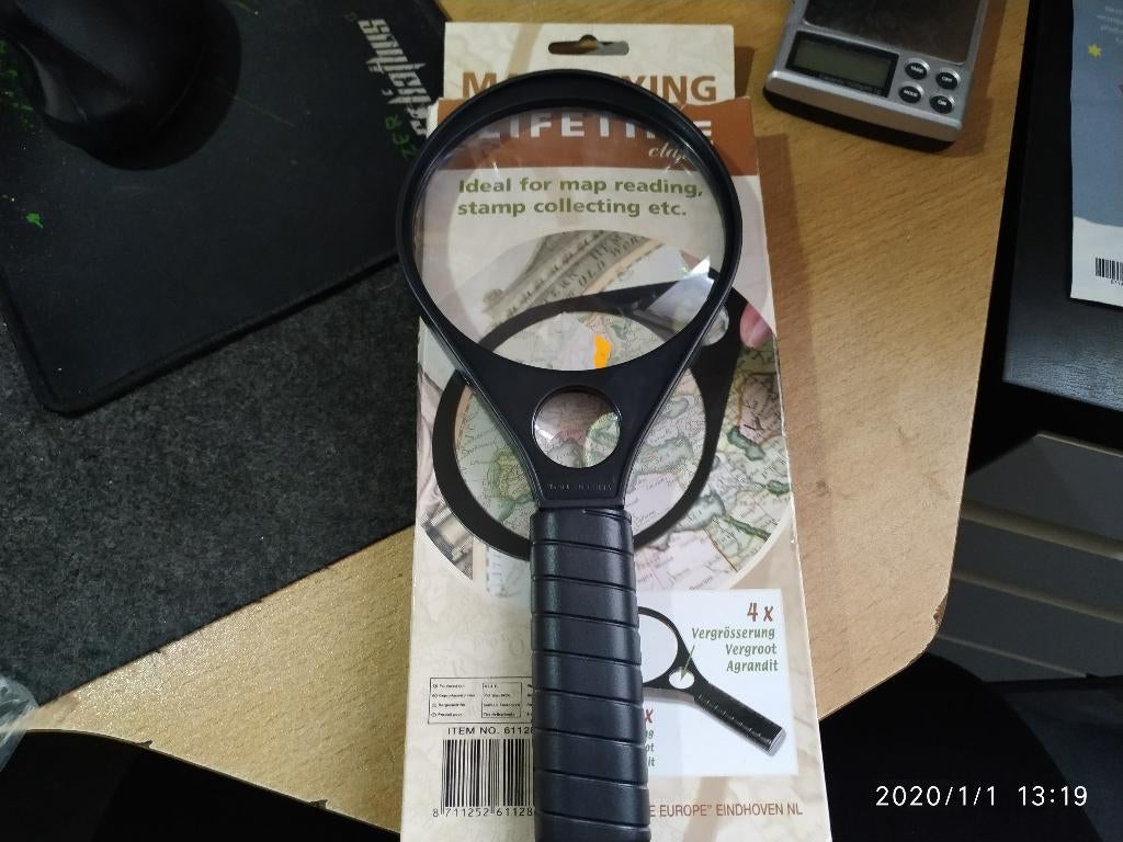 Vergrootglas vergroting 3x/4x, Ophalen of Verzenden, Zo goed als nieuw, Vergrootglas of Loep