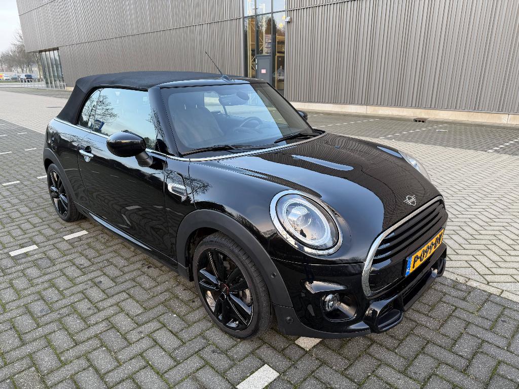 Mini Cooper Cabrio 1.5 Side Walk Edition | JCW pakket | Navi, Auto's, Mini, Particulier, Cabrio, ABS, Airconditioning, Apple Carplay