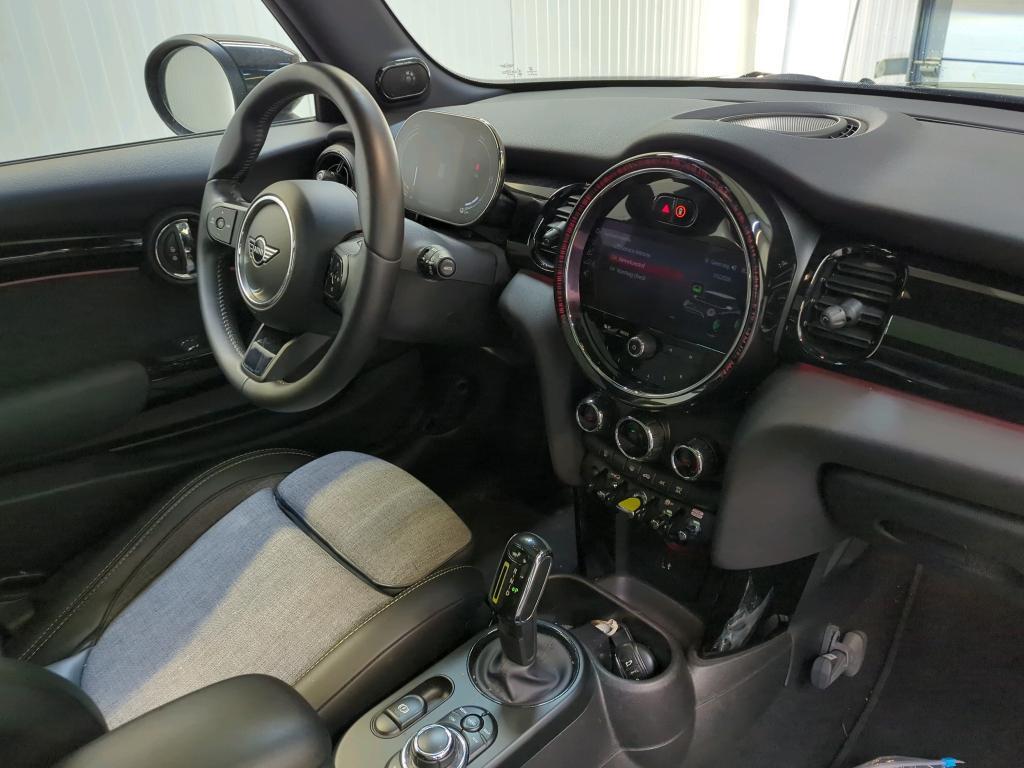 MINI Mini Electric Camden Plus Edition 33 kWh | VERWACHT! |, Auto's, Mini, Parkeersensor, 1340 kg, 4 stoelen, 184 pk