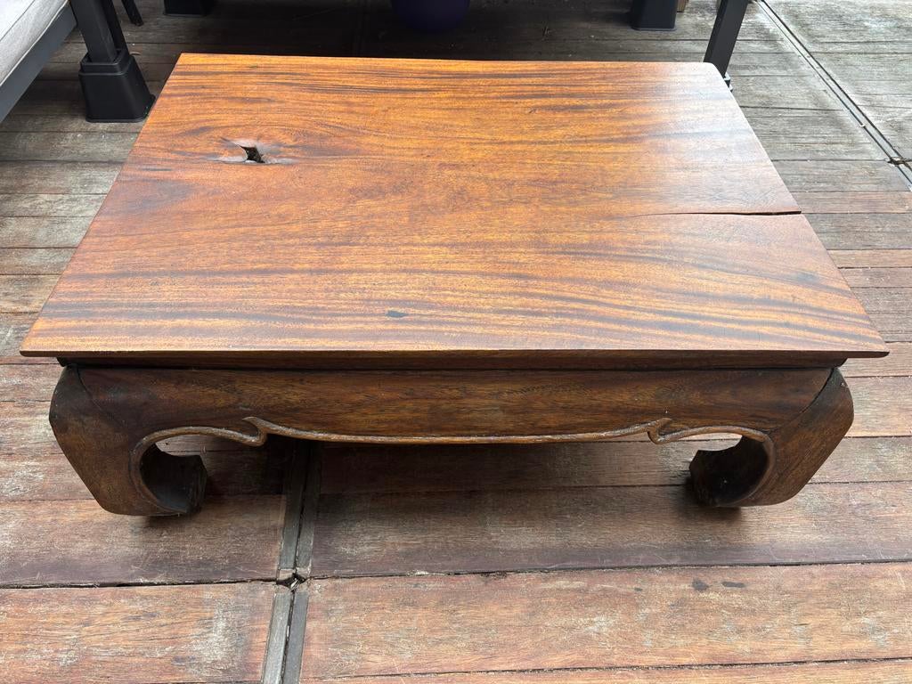 Rechthoekige Opium tafel, Ophalen