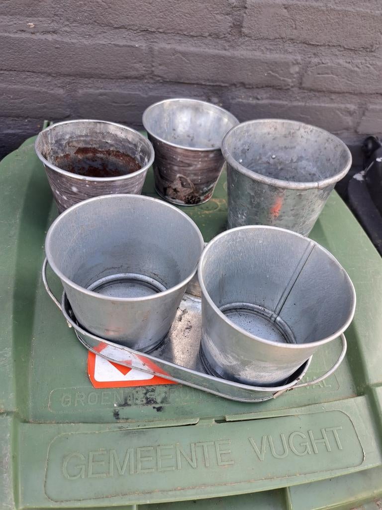 Set van 5 zinken bloempotten met dienblad, Gebruikt, Minder dan 30 cm, Minder dan 60 cm, Rond