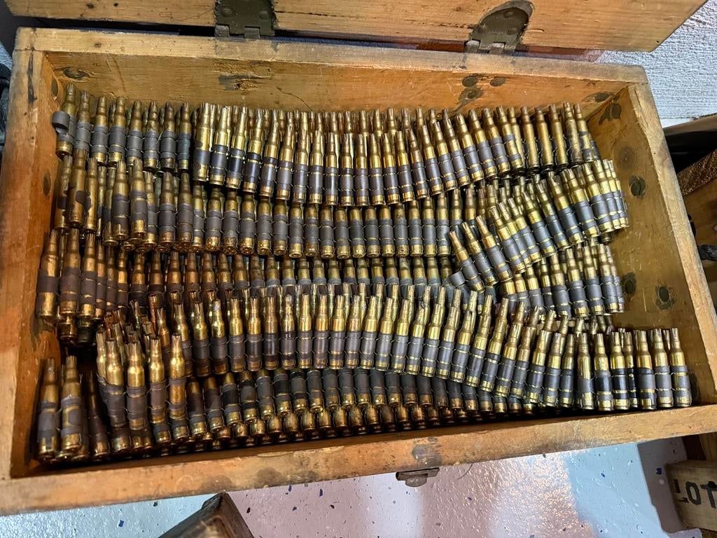 1 meter lege minimi hulzen, Verzamelen, Militaria | Algemeen, Verzenden, Landmacht, Amerika, Hulzen of Bodemvondsten