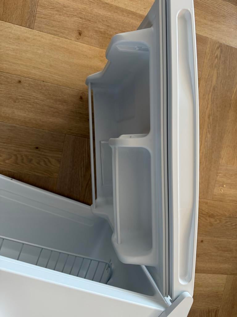 Ikea Tillreda koelkast met vriesvak, Witgoed en Apparatuur, Koelkasten en IJskasten, Ophalen, Gebruikt, Minder dan 75 liter, Met vriesvak