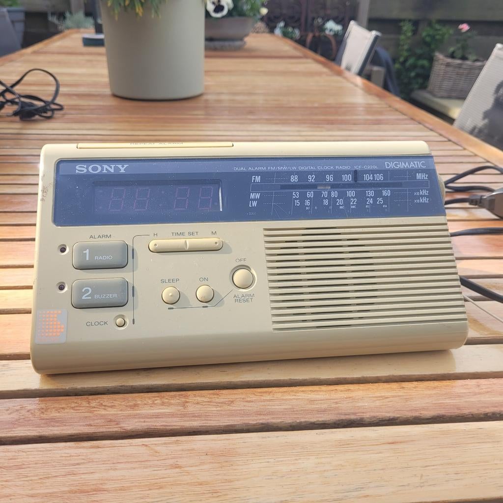 Sony Digimatic Klokradio - Vintage Wekker Radio, Ophalen of Verzenden, Gebruikt, Radio