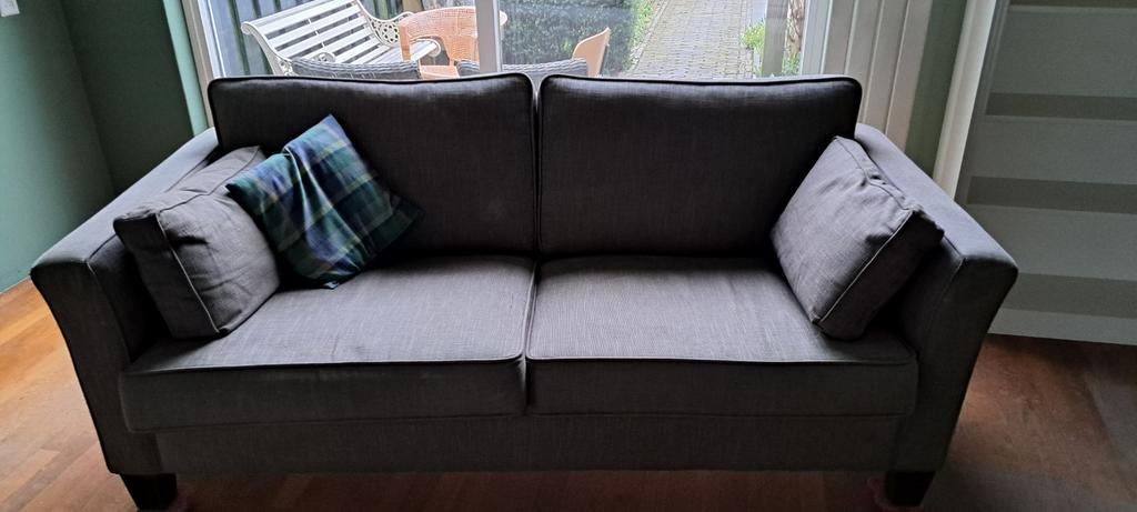 Grijze bank met kussens gratis op te halen!, Ophalen, Gebruikt, Tweepersoons, 75 tot 100 cm