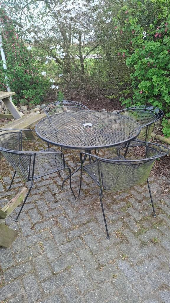 IJzeren tuinset met 4 stoelen en ronde tafel, Tuin en Terras, Tuinsets en Loungesets, Ophalen, Gebruikt, Tuinset, Eettafel