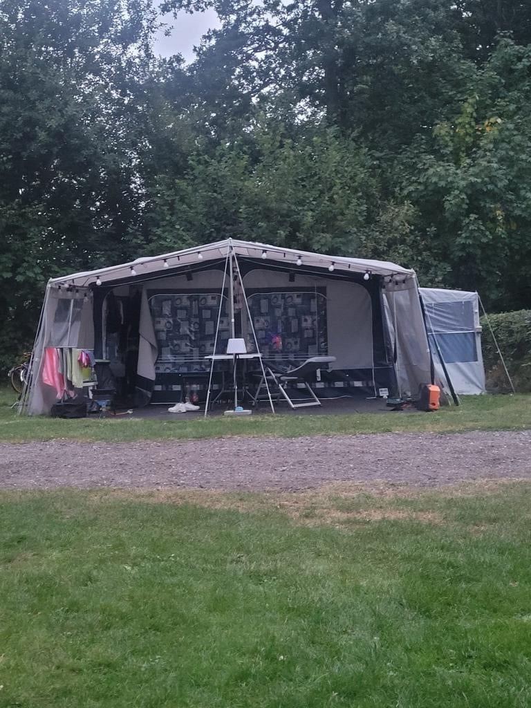Voortent met luifel en erker, Ophalen