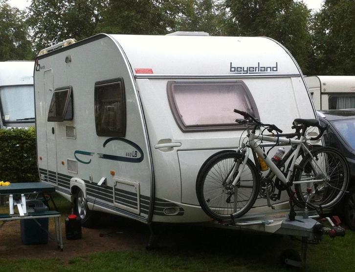 Beyerland Quartz 440 LB, Caravans en Kamperen, Caravans, Particulier, tot en met 4, 750 - 1000 kg, Treinzit, Beyerland, Frans bed