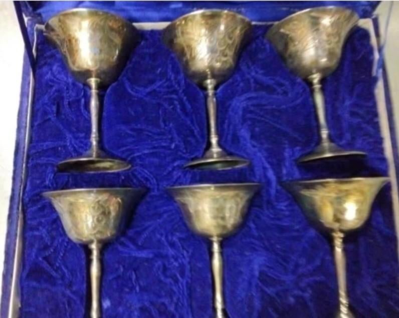 6 verzilverde, gegraveerde wijnkelken in luxe fluwelen doos, Ophalen