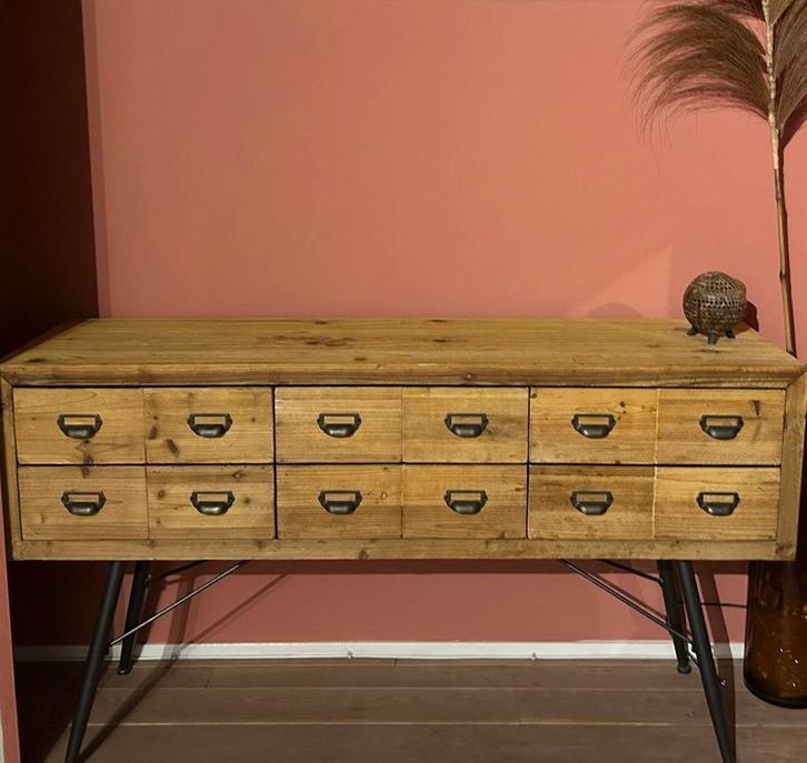 Dutchbone Six Dressoir, Huis en Inrichting, Kasten | Dressoirs, Zo goed als nieuw, 100 tot 150 cm, 25 tot 50 cm, Met lade(s), Grenenhout