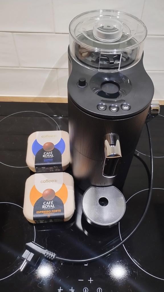 CoffeeB nieuwe koffiemachine incl twee doosjes, Ophalen of Verzenden, Nieuw, Koffiemachine
