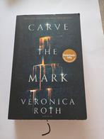 Carve the Mark - Veronica Roth (Nederlandstalig), Ophalen of Verzenden, Zo goed als nieuw, Veronica Roth