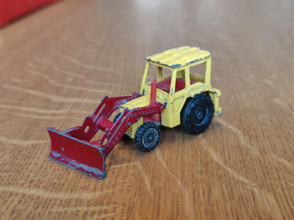 Corgi Juniors Massey Ferguson 3303 Tractor, Ophalen of Verzenden, Zo goed als nieuw