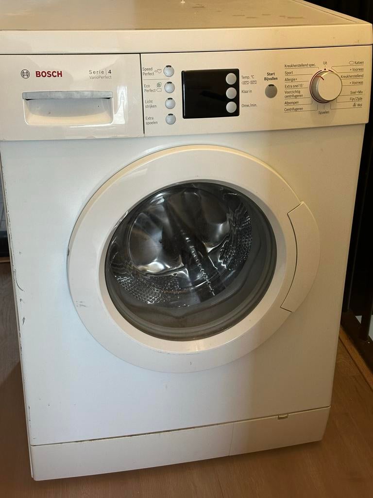 Bosch Serie 4 Wasmachine - Voorlader, 1200 tot 1600 toeren, Gebruikt, 4 tot 6 kg, Ophalen of Verzenden