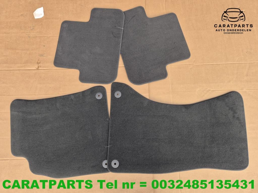 8K1863691F 8K0864450B Audi A5 Matten set A5 vloermatten A4, Gebruikt, AUDI AG, Auto-Union-Strasse 1
85045  Ingolstadt, DE, Kundenbetreuung@audi.de
