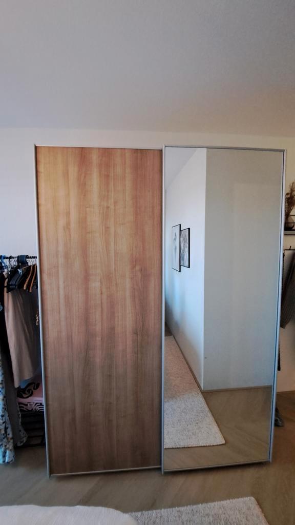 Kledingkast met schuifdeuren en spiegel, Huis en Inrichting, Kasten | Kledingkasten, Zo goed als nieuw, 200 cm of meer, 150 tot 200 cm