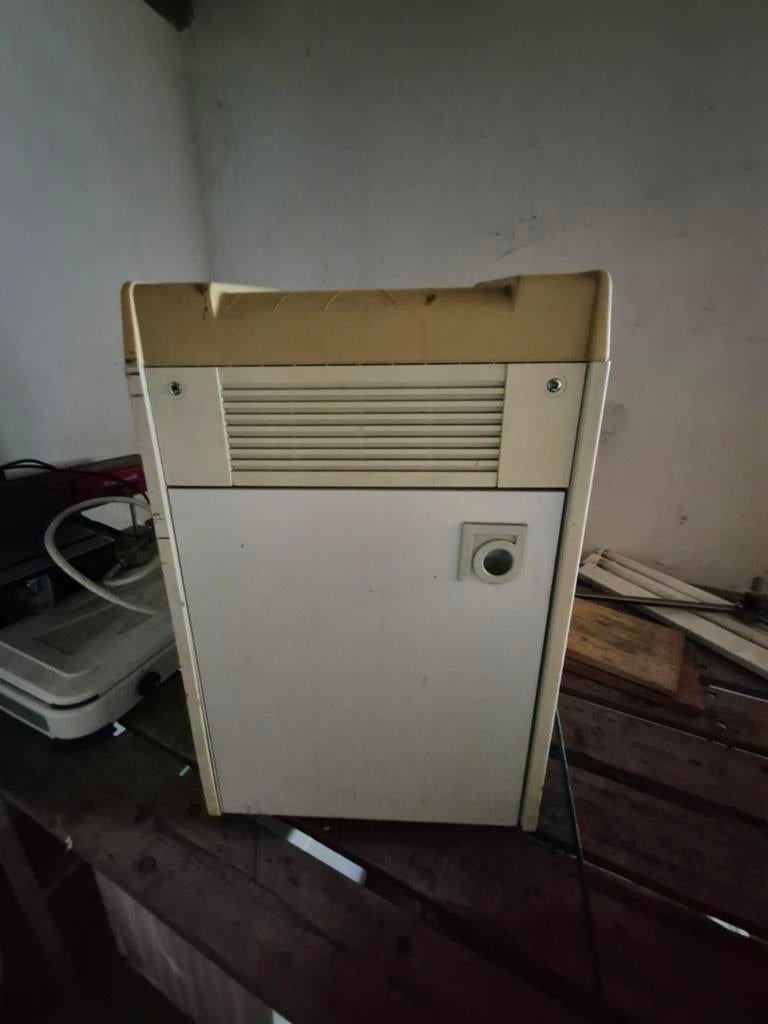 Dahle papiervernietiger, vintage model, werkt nog, Ophalen, Gebruikt