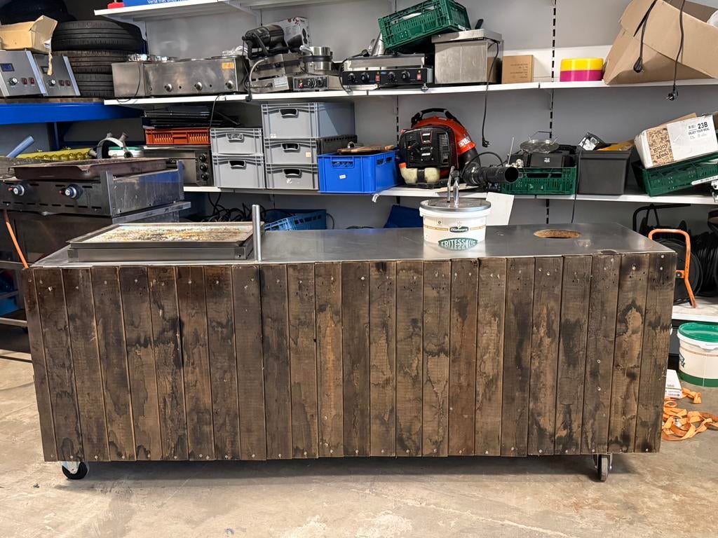 RVS Uitgifte met bbq, Huis en Inrichting, Barren, Ophalen of Verzenden, Gebruikt