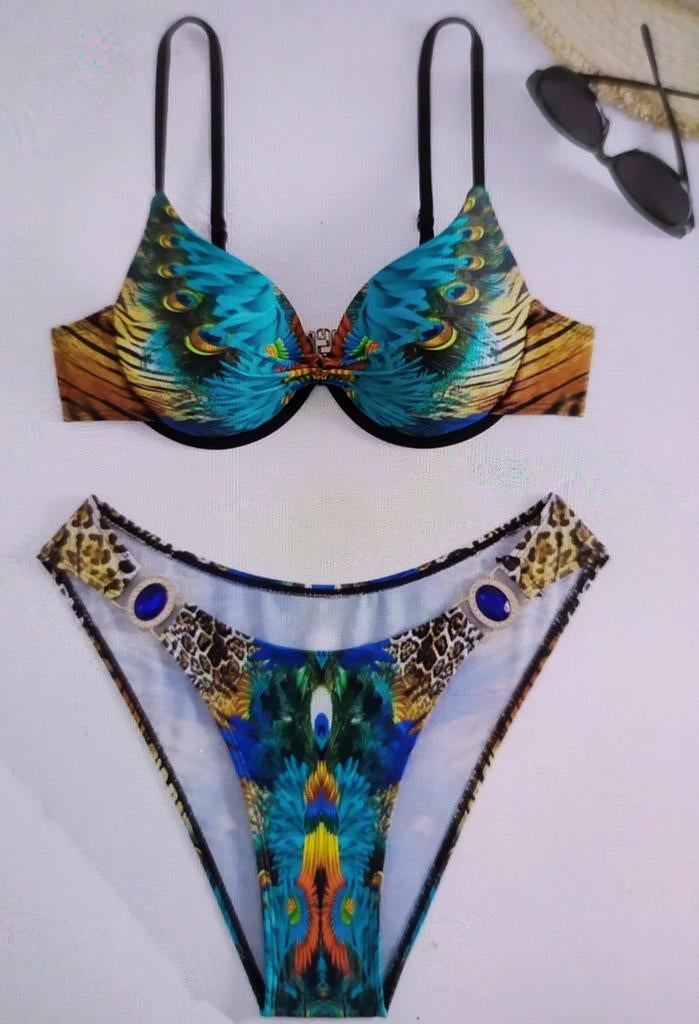 Vrolijke bikini met pauwenprint en luipaarddetails - Maat M, Kleding | Dames, Badmode en Zwemkleding, Ophalen of Verzenden, Nieuw
