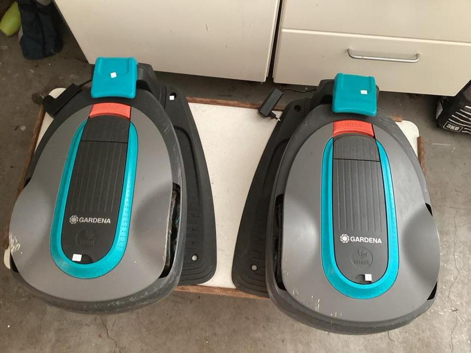 Set Gardena Smart SilenoCity robotmaaiers, ook per stuk, Ophalen of Verzenden, Gebruikt, Minder dan 20 cm, Bestuurbaar via app