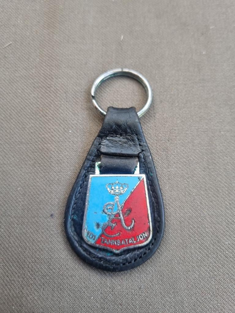 Borstzakhanger 101 Tankbataljon (beschadigd), Ophalen of Verzenden, Landmacht, Nederland, Embleem of Badge