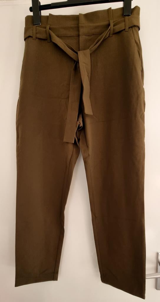 Jake's khaki broek maat 38 met strikceintuur, Kleding | Dames, Maat 38/40 (M), Ophalen of Verzenden, Zo goed als nieuw, Lang