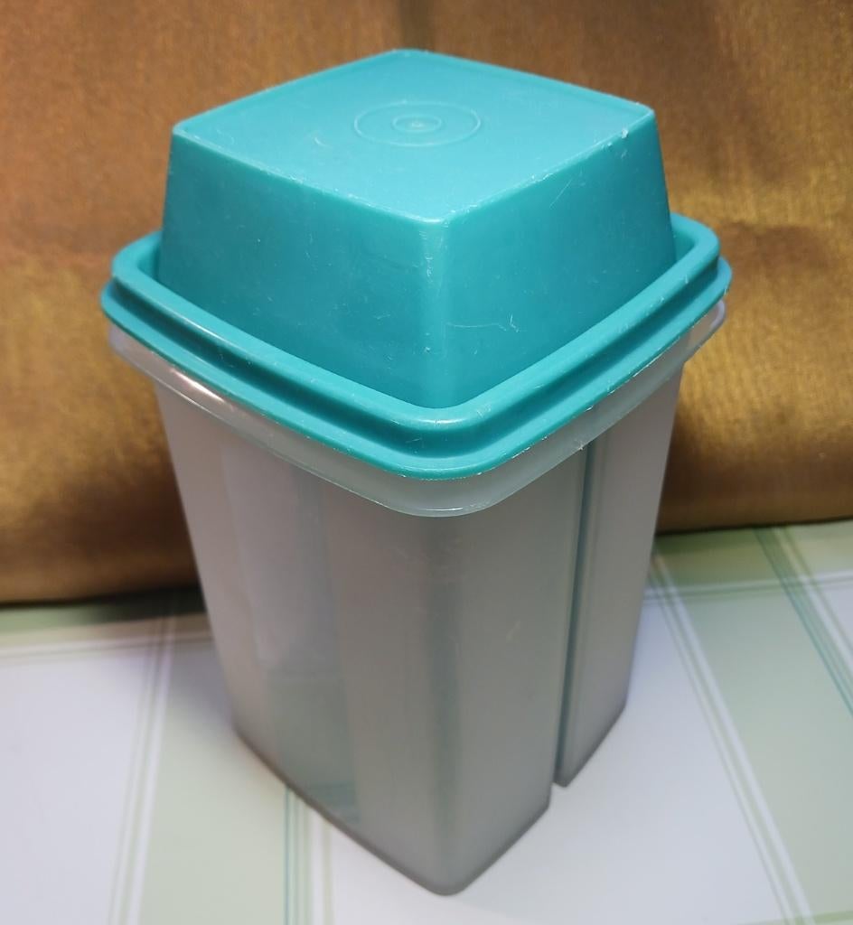 Tupperware Augurken lift-up container aqua blauw/doorzichtig, Huis en Inrichting, Keuken | Tupperware, Ophalen of Verzenden, Gebruikt