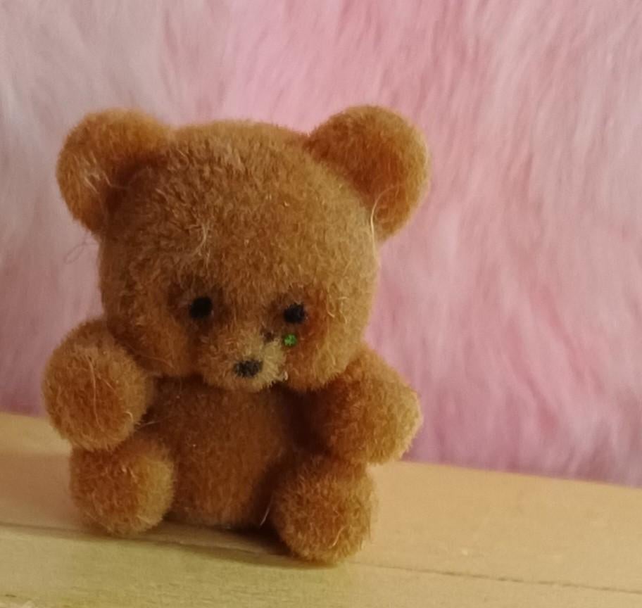 Poppenhuis klein lichtbruin beertje, Ophalen of Verzenden, Poppenhuis