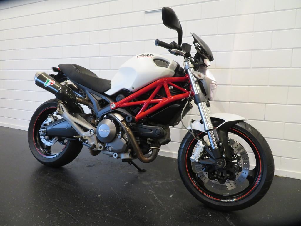 Ducati DUCATI MONSTER 696 WHITE EDITION! (bj 2008), Bedrijf, 696 cc, Naked bike