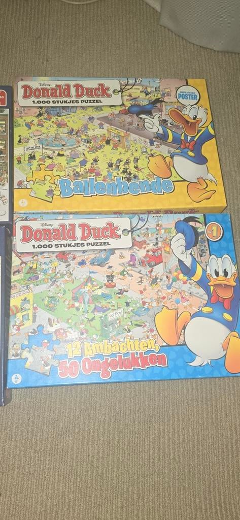 2 Donald Duck puzzels 1000 stukjes - Zo goed als nieuw, Ophalen of Verzenden, Meer dan 50 stukjes, Zo goed als nieuw, 6 jaar of ouder