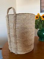 Grote rieten opbergmand met handvatten, Ophalen, Mand, Rond, Zo goed als nieuw