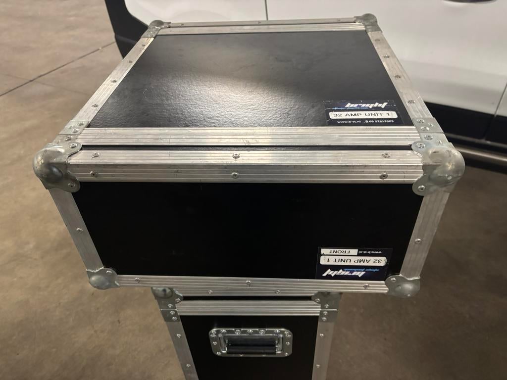Tunnel flightcase met twee deksels, Muziek en Instrumenten, Ophalen, Zo goed als nieuw, Overige instrumenten, Flightcase