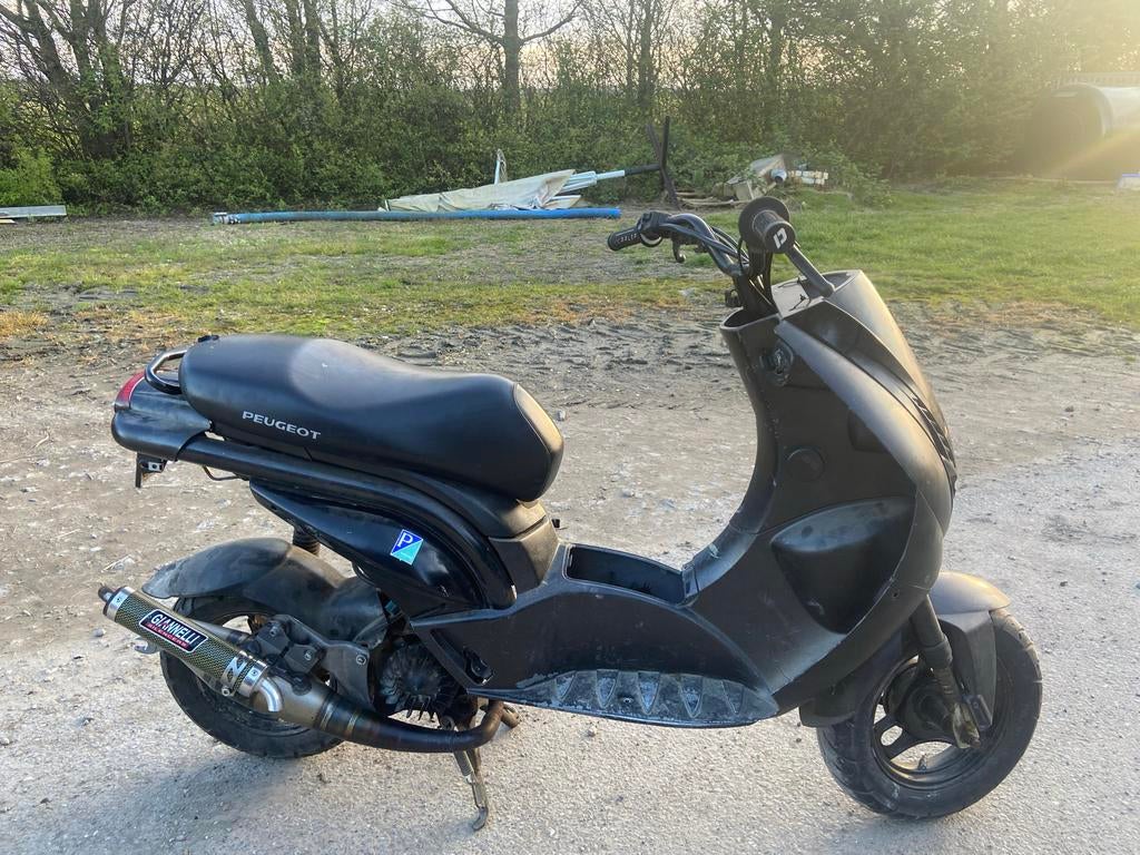 Peugeot Ludix Scooter - Zwart, Goede Staat, Fietsen en Brommers, Scooters | Peugeot, Ophalen, Tweetakt, Gebruikt, Maximaal 45 km/u