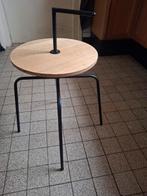 Kleine sidetable, Ophalen