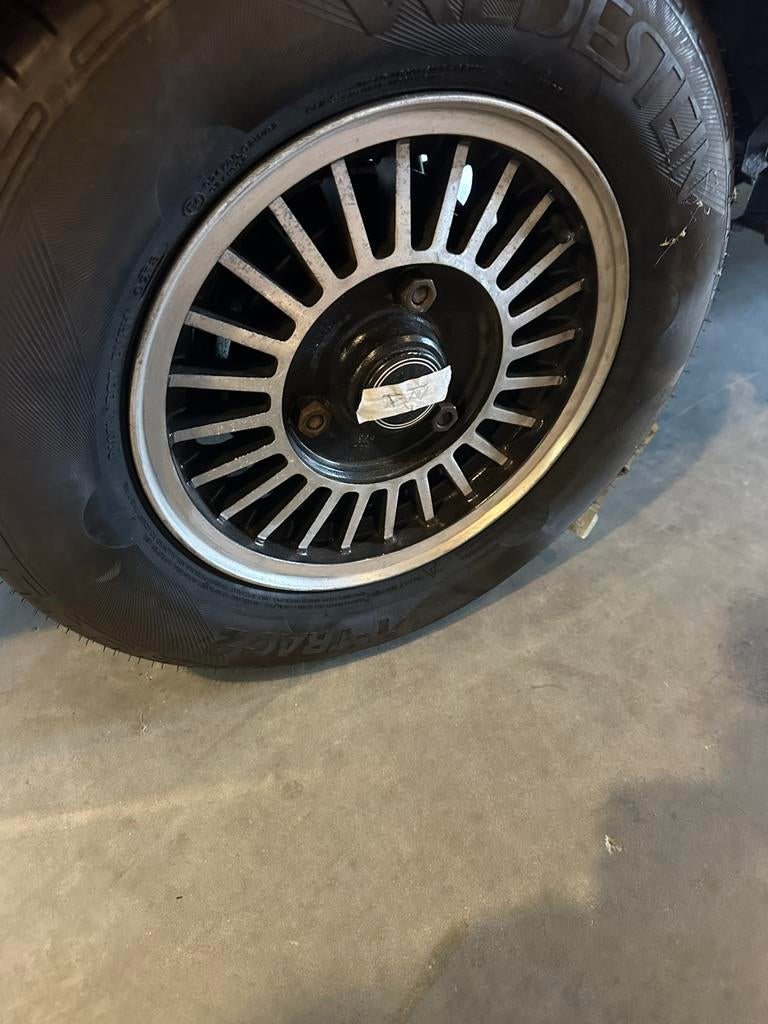 Volvo 66 GLS velg(en) gezocht !, Ophalen, Gebruikt, Volvo