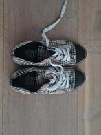 gympen Burbery ruit, zgan, mt 38, Kleding | Dames, Schoenen, Bruin, Ophalen of Verzenden, Sneakers of Gympen, Zo goed als nieuw