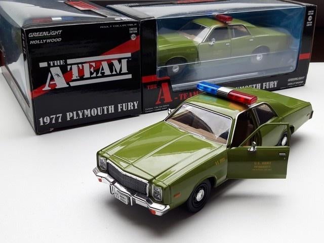 The A-team Plymouth Fury US Army Police - modelauto 1:24, Hobby en Vrije tijd, Modelauto's | 1:24, Overige merken, Auto, Nieuw