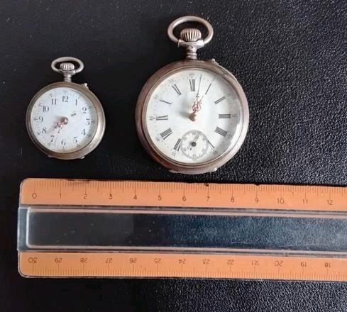 Twee zilveren zakhorloges., Sieraden, Tassen en Uiterlijk, Horloges | Antiek, Zakhorloge, Overige merken, Zilver, Ophalen of Verzenden